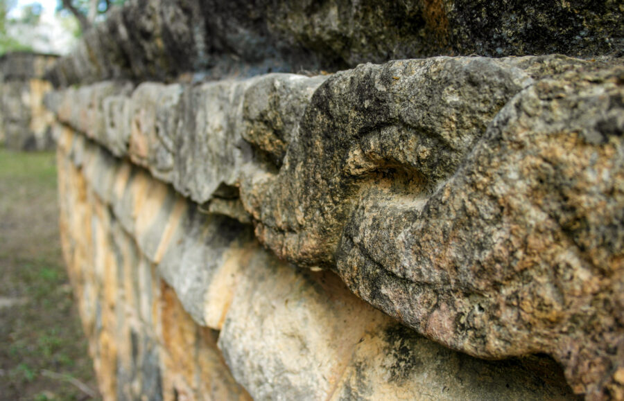 Chichen Itza – Ancient Ruins Twists